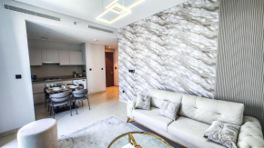 STAY BY LATINEM Luxury 2BR Holiday Home CVR A605 near Burj Khalifa